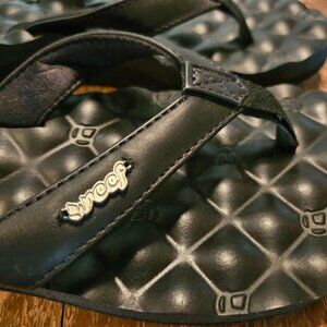 Black Reef Flip Flops